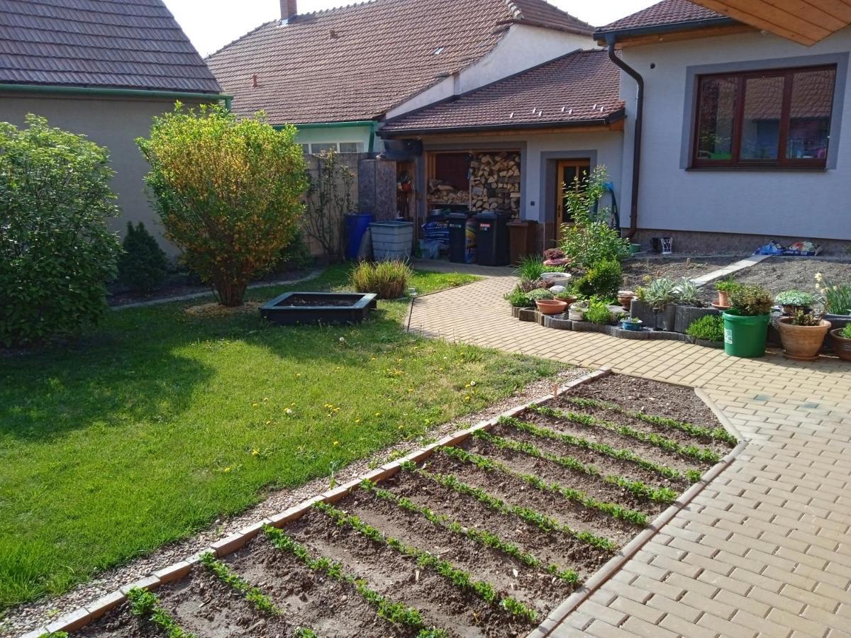 Apartment Anna Šakvice Exteriér fotografie
